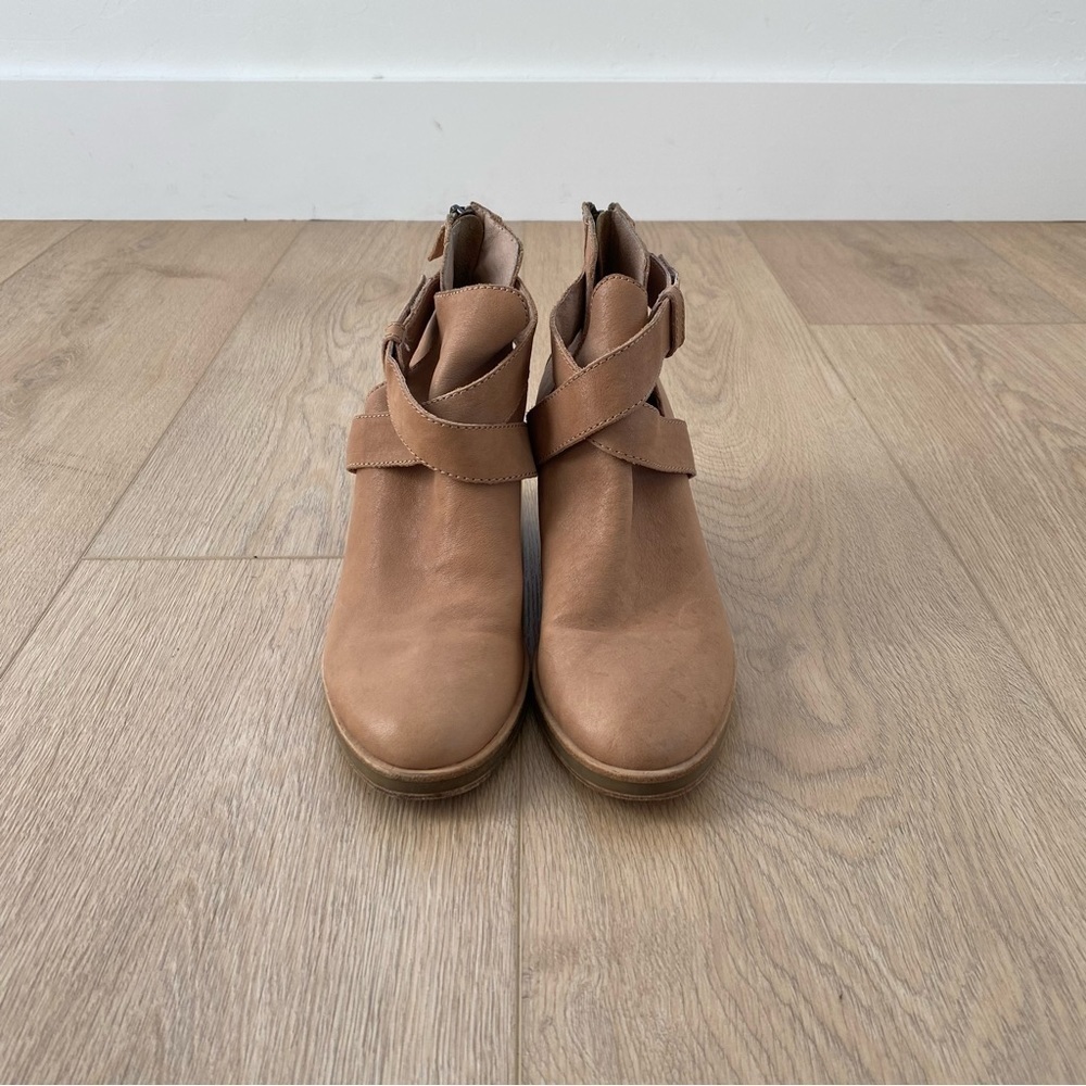 EILEEN FISHER Derby Ankle Booties Tan Wedge Heeled Booties - Picture 3 of 9